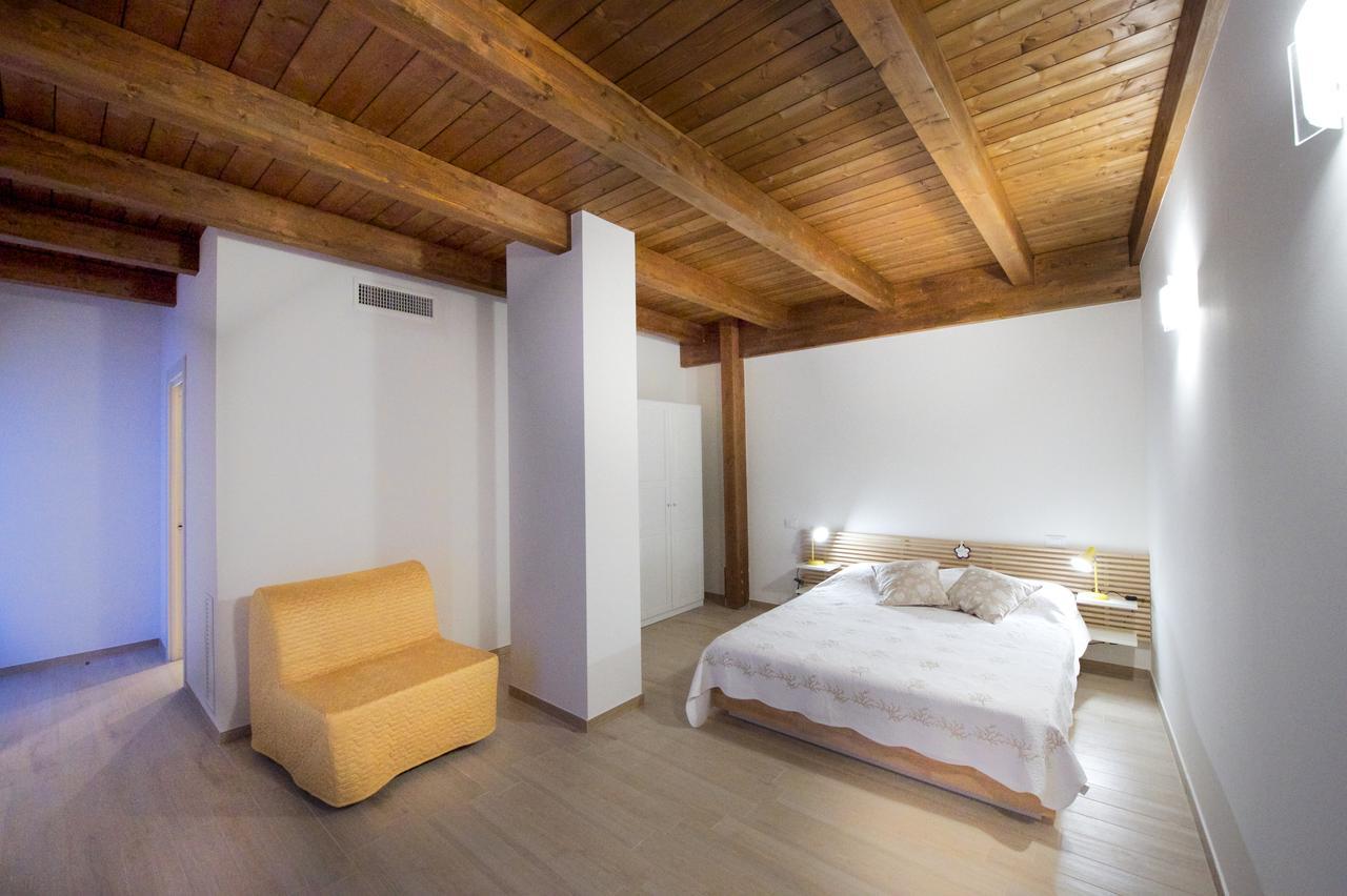 Torre Della Loggia - Dimora Storica - Ortona Bed and Breakfast Exteriör bild